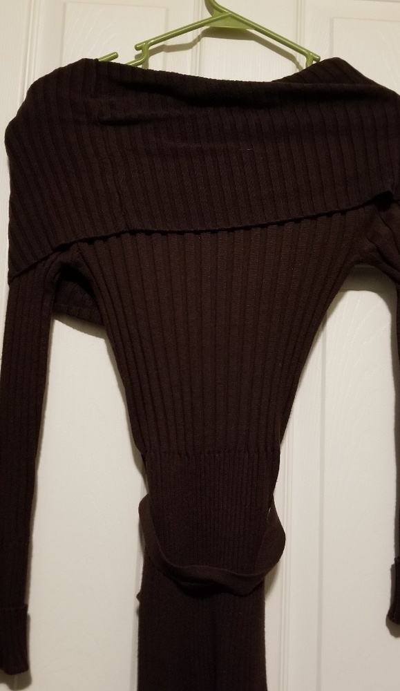 Sweater - Picture 3 of 3